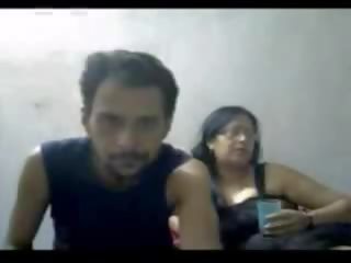 Indický zralý pár mr a mrs gupta v webkamera