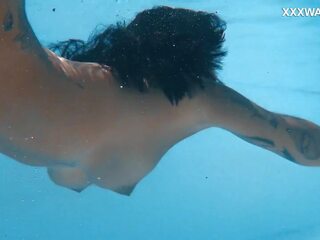 Venezuelan diva sexy Underwater Showcase