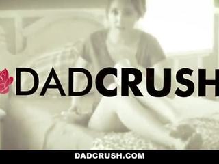 Dadcrush - বিমোহিত দ্বারা অপেশাদার ধাপে কন্যা