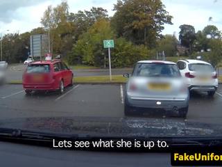巨乳 粉紅色 發 懶婦 pussyfucks 警察 在 汽車: 免費 高清晰度 色情 0d