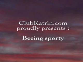 Katrin Kozy sporty striptease