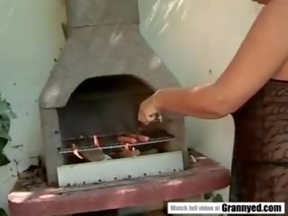 Bbw fucks în schimb de grilling, gratis bunicuta x evaluat clamă video 1a