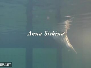 Splendid gorgeous Step-sister Anna Siskina with Big Tits in the Swimming