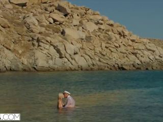 VIXEN Kendra Sunderland libidinous sex movie on a beach