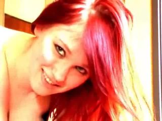 Duży cycki duży cycek emo czerwony włosy dziewczyna