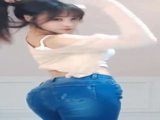 Sedusive chinees streamer dansen (angela manjusaka)