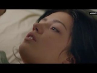 阿黛尔 exarchopoulos - 袒胸 性别 场景 - eperdument (2016)